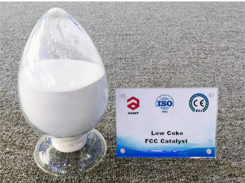 AIC low coke catalytic cracking catalyst